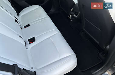 Внедорожник / Кроссовер Tesla Model Y 2023 в 