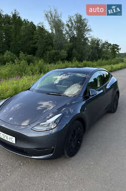 Внедорожник / Кроссовер Tesla Model Y 2023 в 