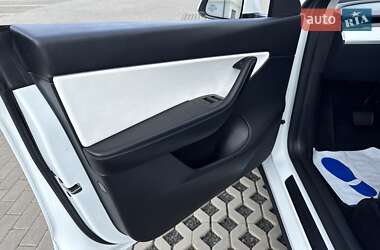 Внедорожник / Кроссовер Tesla Model Y 2021 в 