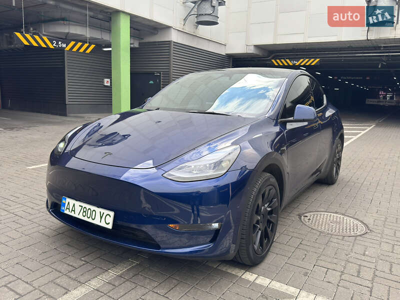Позашляховик / Кросовер Tesla Model Y 2024 в Києві