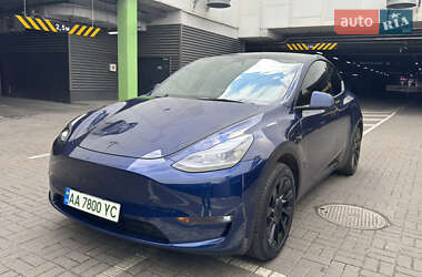 Внедорожник / Кроссовер Tesla Model Y 2024 в 