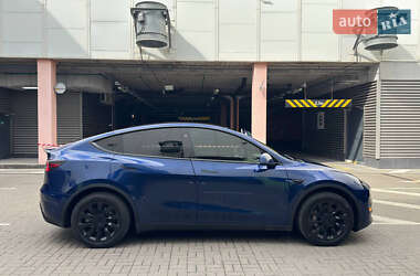 Внедорожник / Кроссовер Tesla Model Y 2024 в 