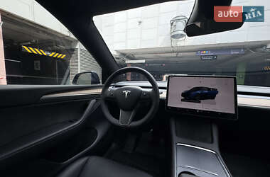 Внедорожник / Кроссовер Tesla Model Y 2024 в 