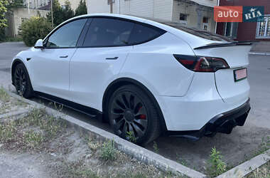 Позашляховик / Кросовер Tesla Model Y 2021 в 