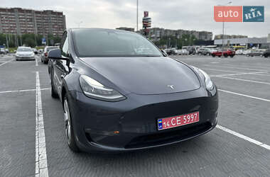 Позашляховик / Кросовер Tesla Model Y 2022 в 