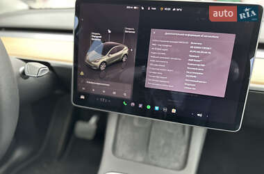 Позашляховик / Кросовер Tesla Model Y 2022 в 