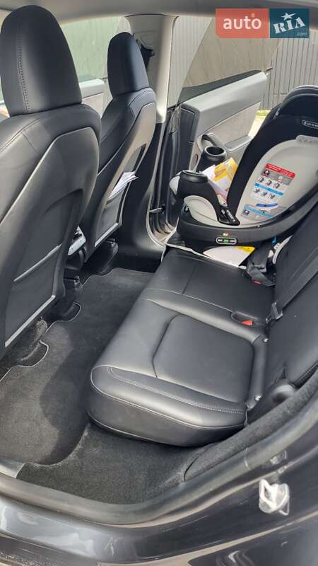 Внедорожник / Кроссовер Tesla Model Y 2023 в Василькове фото 5 Внедорожник / Кроссовер Tesla Model Y 2023 в Василькове