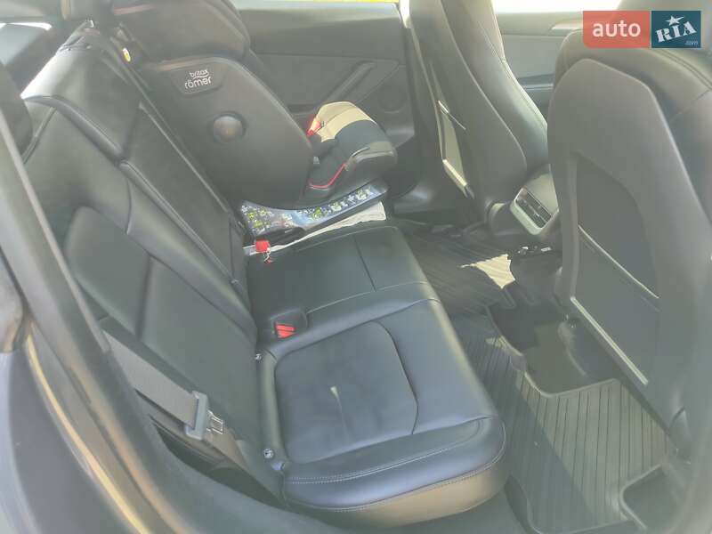 Внедорожник / Кроссовер Tesla Model Y 2023 в Киеве фото 50 Внедорожник / Кроссовер Tesla Model Y 2023 в Киеве