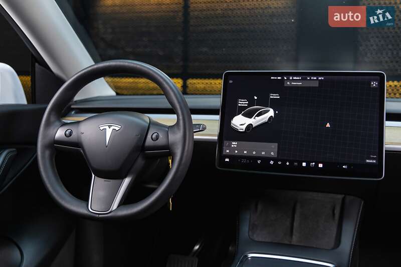 Позашляховик / Кросовер Tesla Model Y 2021 в Луцьку