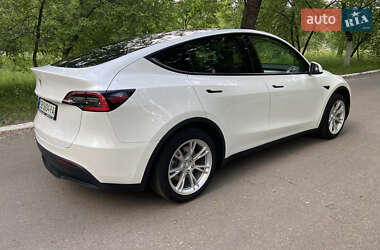 Позашляховик / Кросовер Tesla Model Y 2021 в 