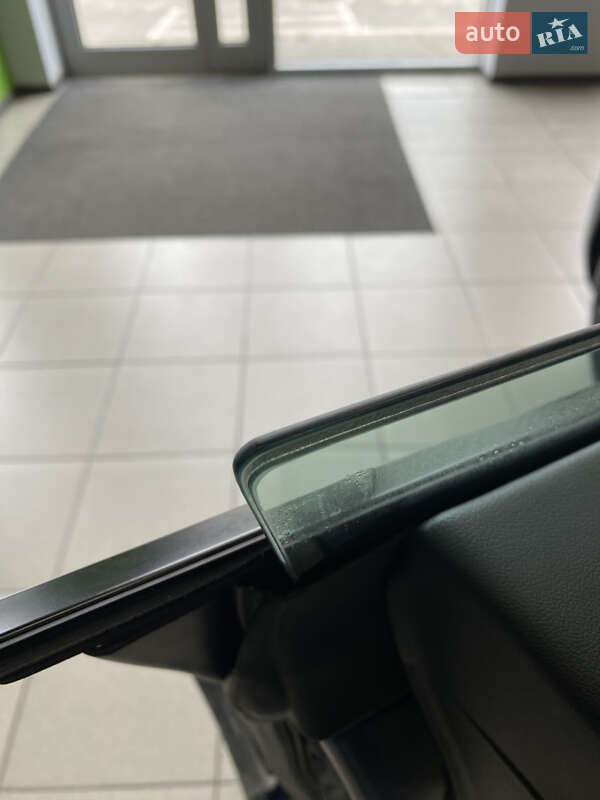 Внедорожник / Кроссовер Tesla Model Y 2024 в Киеве фото 15 Внедорожник / Кроссовер Tesla Model Y 2024 в Киеве