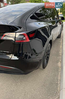 Внедорожник / Кроссовер Tesla Model Y 2021 в 