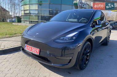 Внедорожник / Кроссовер Tesla Model Y 2024 в 