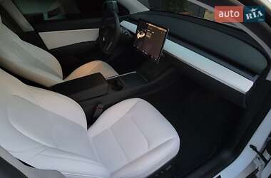Внедорожник / Кроссовер Tesla Model Y 2021 в 