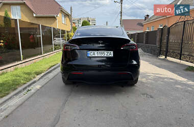 Внедорожник / Кроссовер Tesla Model Y 2023 в 