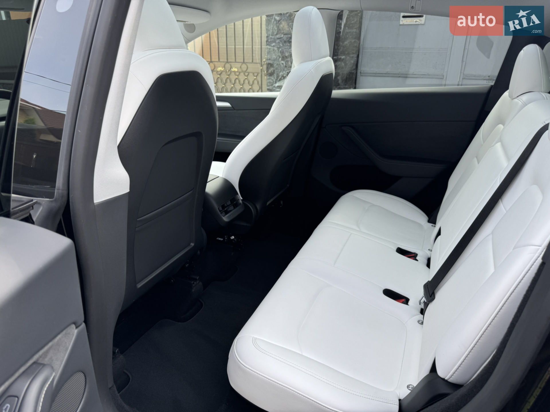 2023 Tesla Model Y - мініатюра 12
