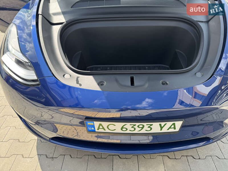 Позашляховик / Кросовер Tesla Model Y 2021 в Луцьку