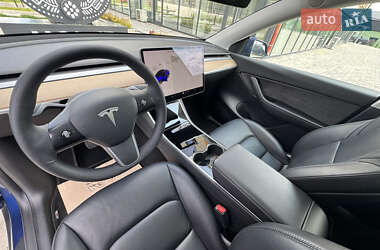 Внедорожник / Кроссовер Tesla Model Y 2021 в 