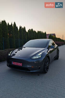 Внедорожник / Кроссовер Tesla Model Y 2023 в 