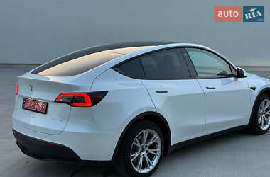 Внедорожник / Кроссовер Tesla Model Y 2023 в 