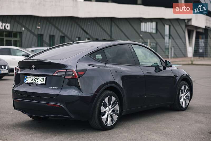 Внедорожник / Кроссовер Tesla Model Y 2024 в Львове