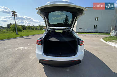 Внедорожник / Кроссовер Tesla Model Y 2022 в 