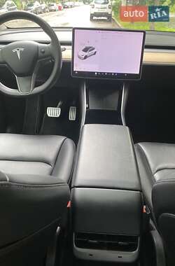 Внедорожник / Кроссовер Tesla Model Y 2020 в 