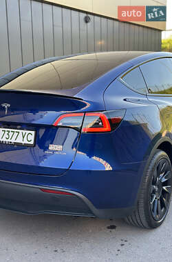 Внедорожник / Кроссовер Tesla Model Y 2023 в 