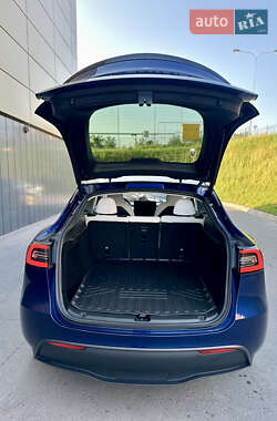 Внедорожник / Кроссовер Tesla Model Y 2023 в 