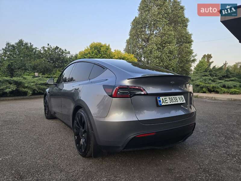 Позашляховик / Кросовер Tesla Model Y 2024 в Дніпрі фото 20 Позашляховик / Кросовер Tesla Model Y 2024 в Дніпрі