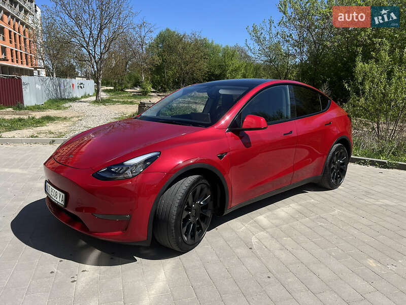 Tesla Model Y 2022
