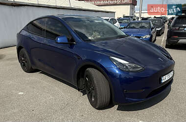 Внедорожник / Кроссовер Tesla Model Y 2023 в 