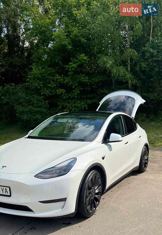 Позашляховик / Кросовер Tesla Model Y 2023 в Хмельницькому