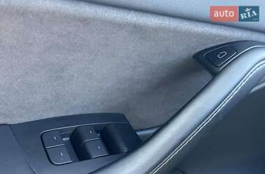 Внедорожник / Кроссовер Tesla Model Y 2021 в 