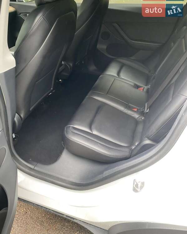 Внедорожник / Кроссовер Tesla Model Y 2020 в Чернигове