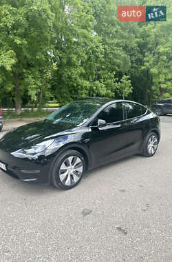 Внедорожник / Кроссовер Tesla Model Y 2024 в 