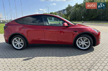 Внедорожник / Кроссовер Tesla Model Y 2022 в 