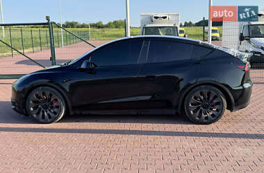 Внедорожник / Кроссовер Tesla Model Y 2021 в 