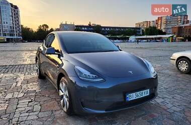 Внедорожник / Кроссовер Tesla Model Y 2023 в 
