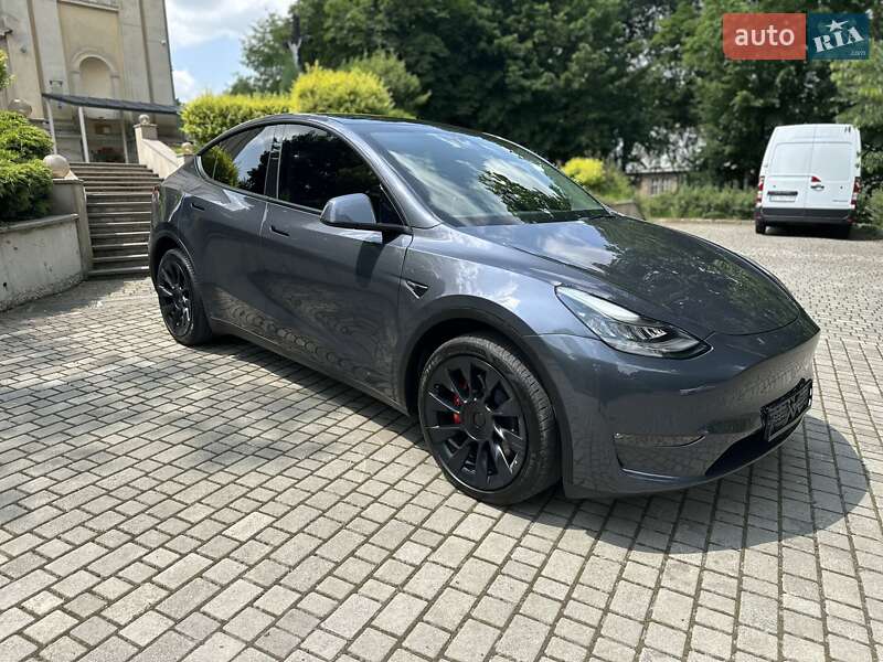Внедорожник / Кроссовер Tesla Model Y 2023 в Львове