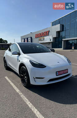Внедорожник / Кроссовер Tesla Model Y 2024 в 