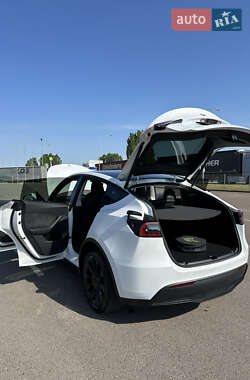 Внедорожник / Кроссовер Tesla Model Y 2024 в 