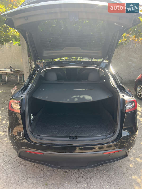 Внедорожник / Кроссовер Tesla Model Y 2023 в Черкассах