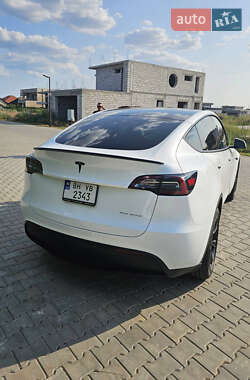 Внедорожник / Кроссовер Tesla Model Y 2023 в 