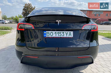 Внедорожник / Кроссовер Tesla Model Y 2021 в 