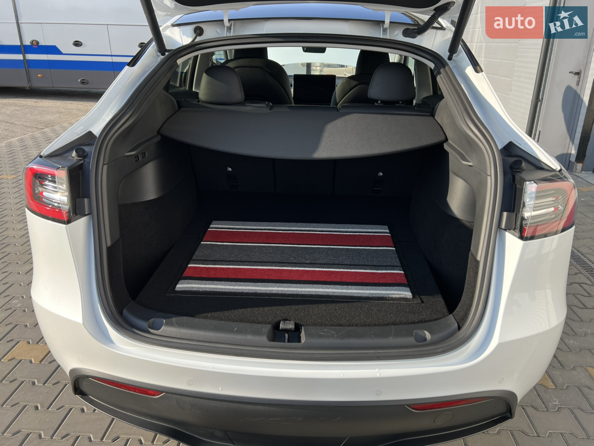 2022 Tesla Model Y - мініатюра 29