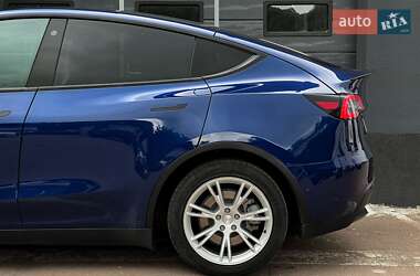 Внедорожник / Кроссовер Tesla Model Y 2021 в 