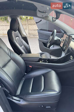 Внедорожник / Кроссовер Tesla Model Y 2020 в 