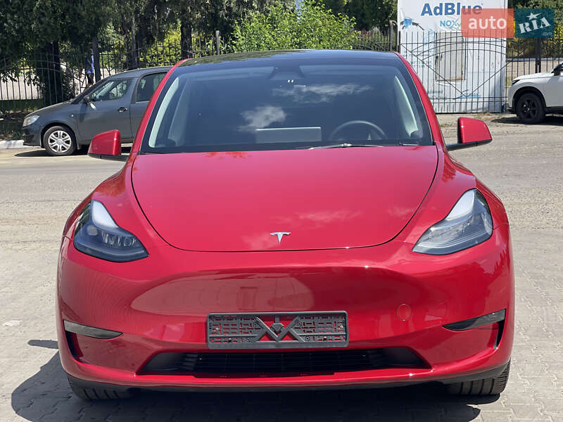 Внедорожник / Кроссовер Tesla Model Y 2024 в 