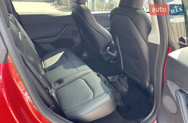 Внедорожник / Кроссовер Tesla Model Y 2024 в 